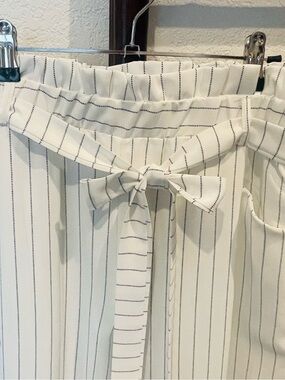Citrus & Lemon - Cream and Blue Pinstripe Paperbag Waist Tie Pants